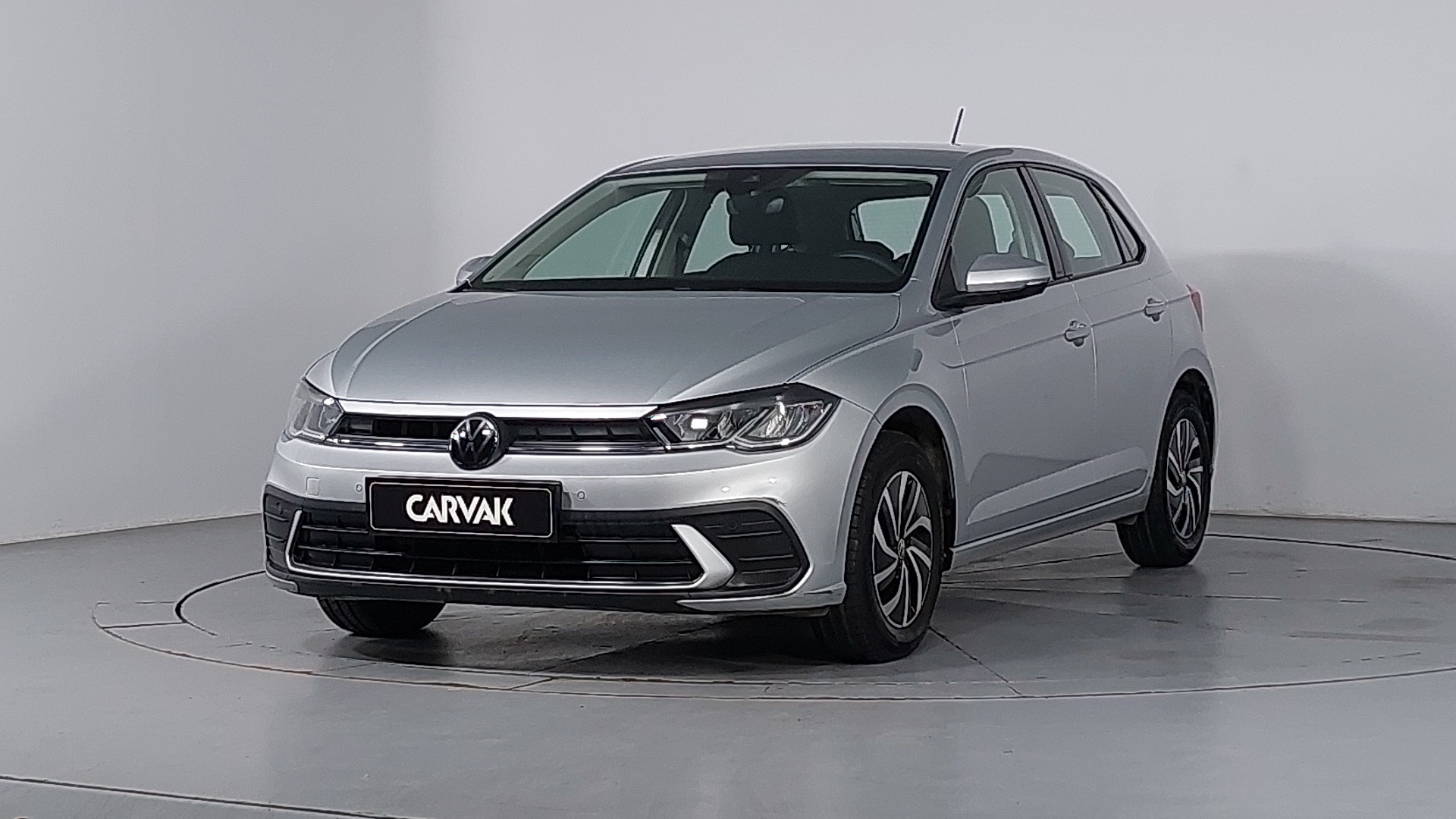 Volkswagen • Polo