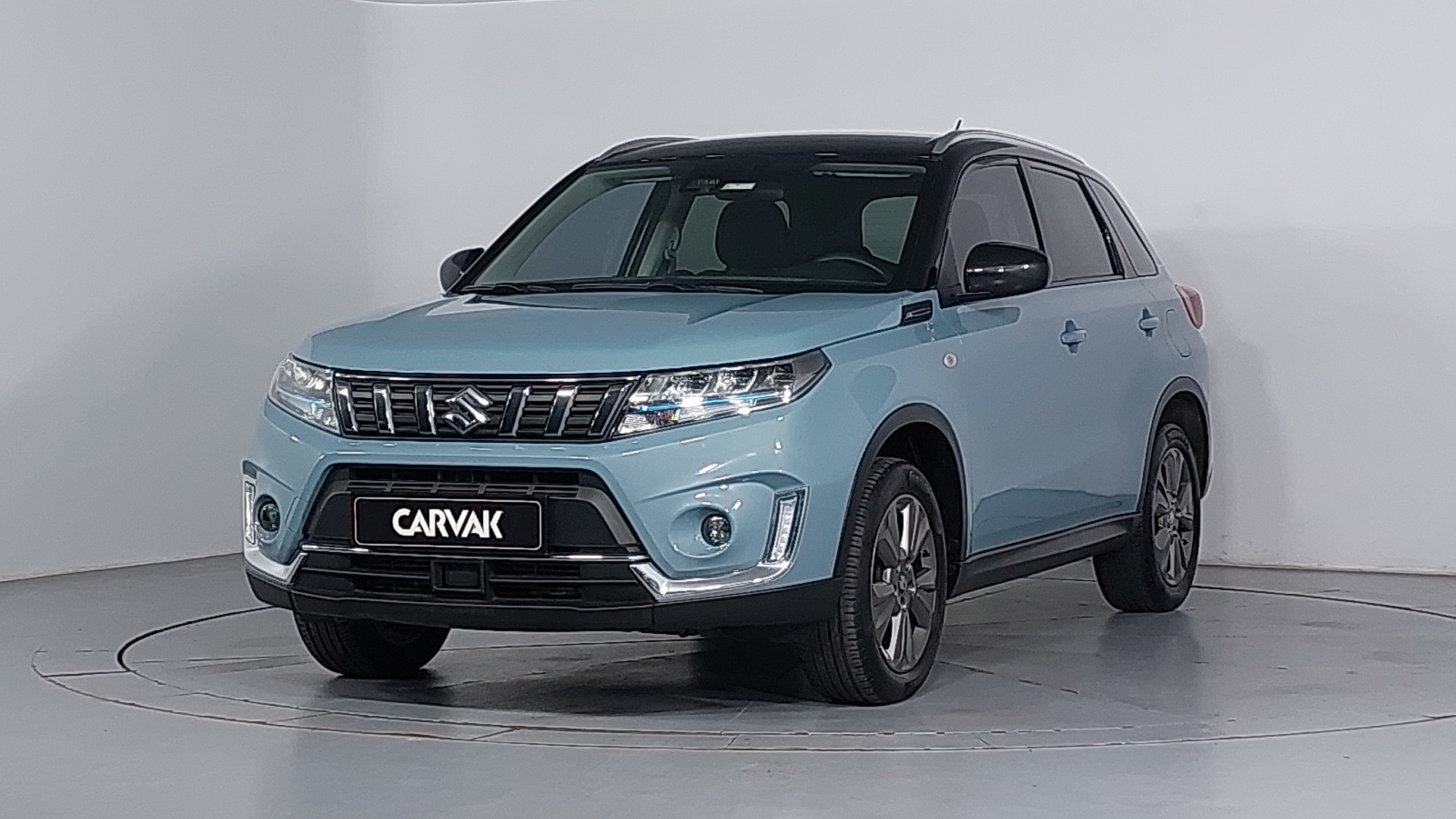 Suzuki • Vitara