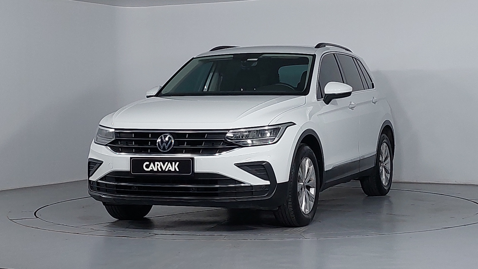Volkswagen • Tiguan