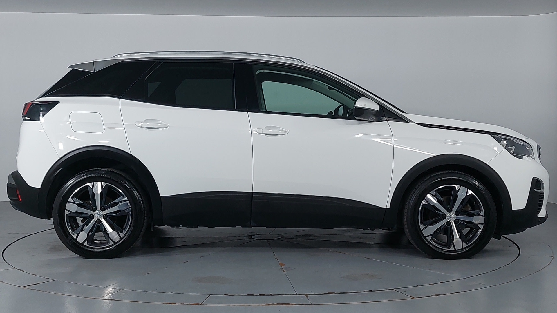 Peugeot 3008 1.6 BlueHDi Active Sport Pack 4