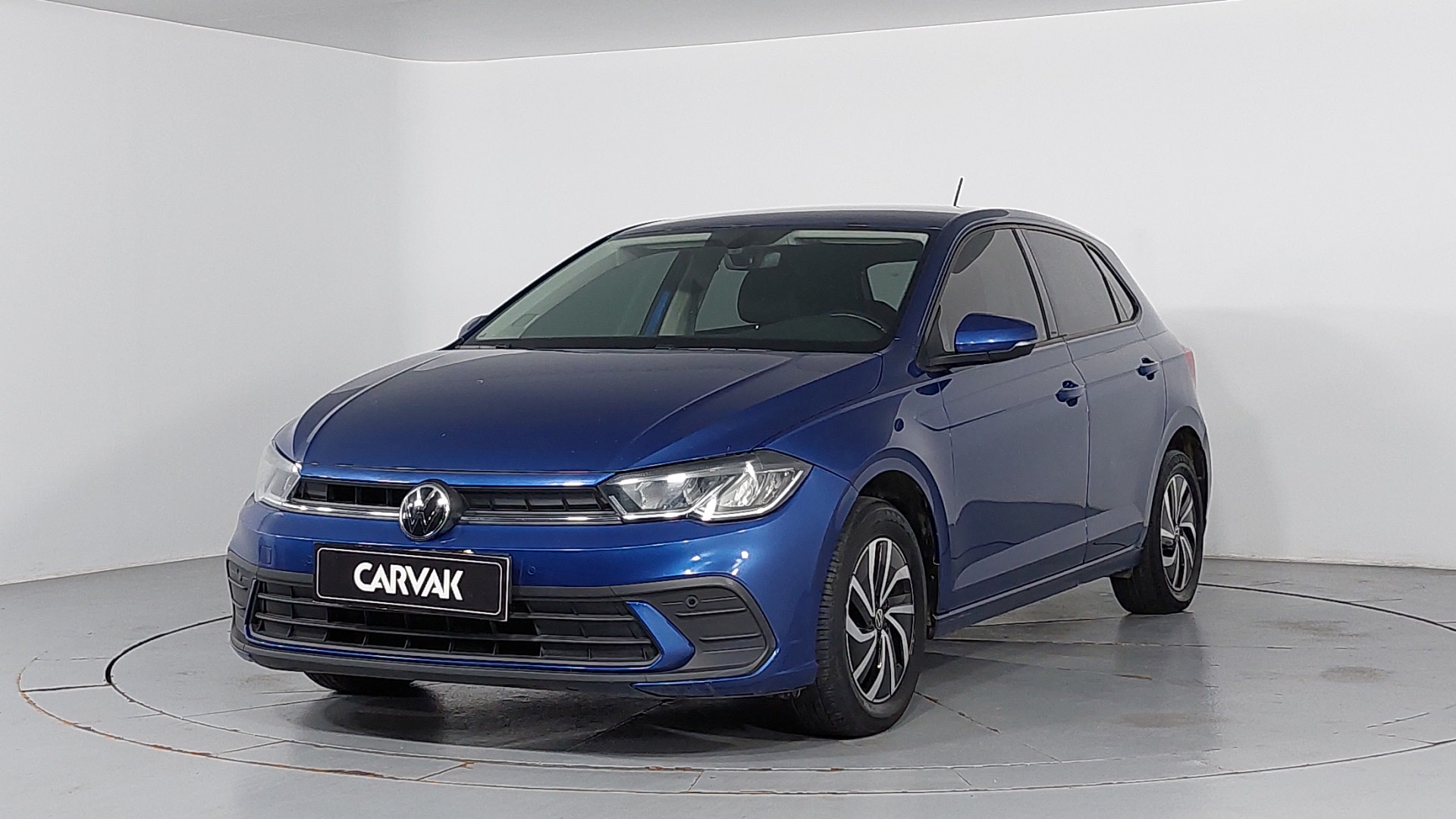 Volkswagen • Polo