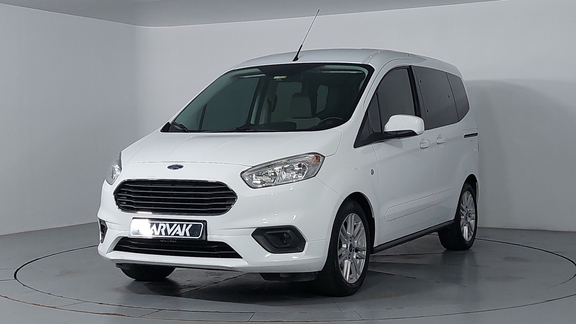 Ford • Tourneo Courier