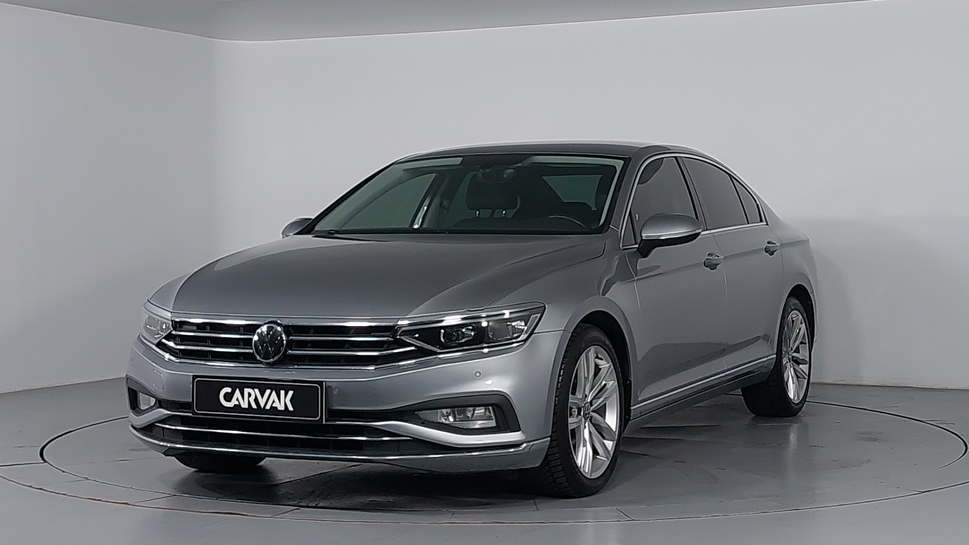 Volkswagen • Passat
