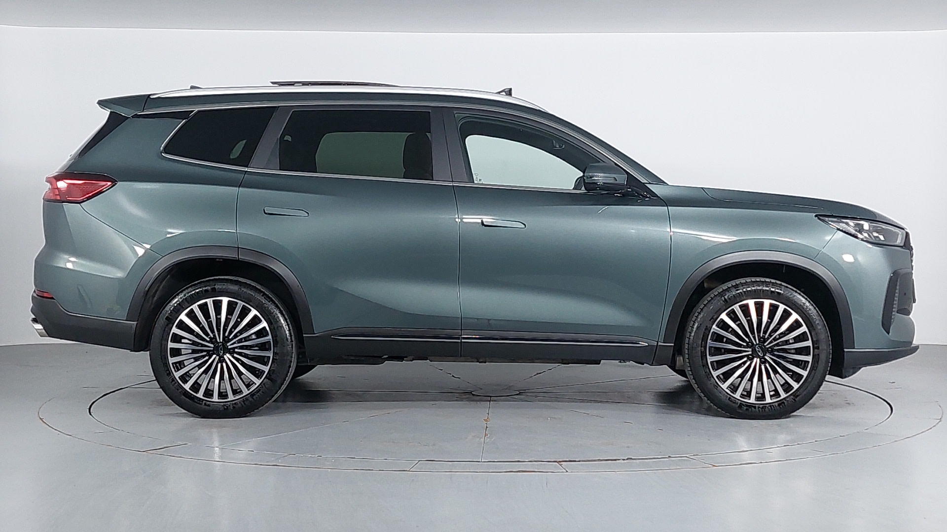 Chery Tiggo 8 1.6 TGDI Prestige 4