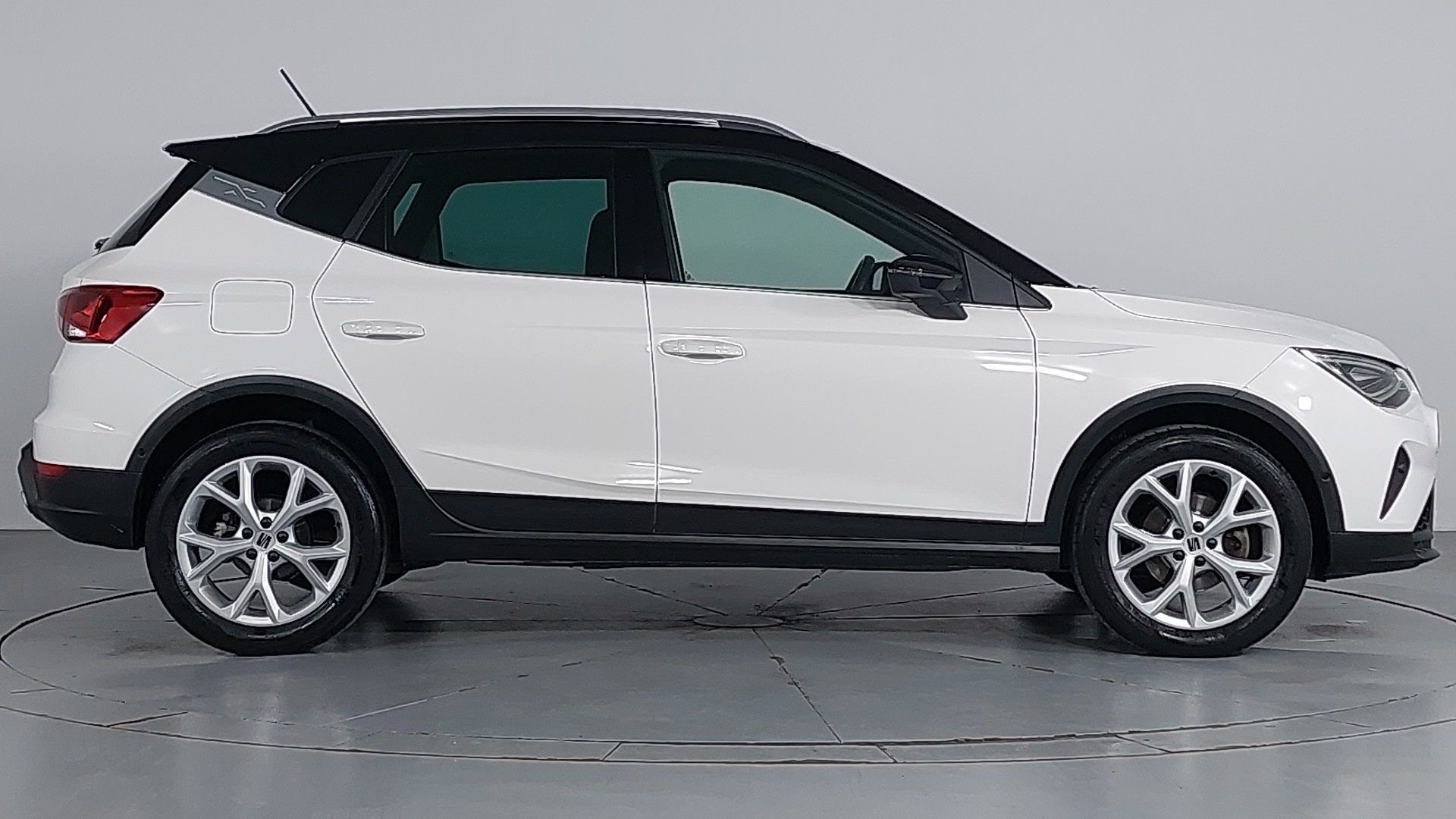 Seat Arona 1.0 EcoTSI FR 4